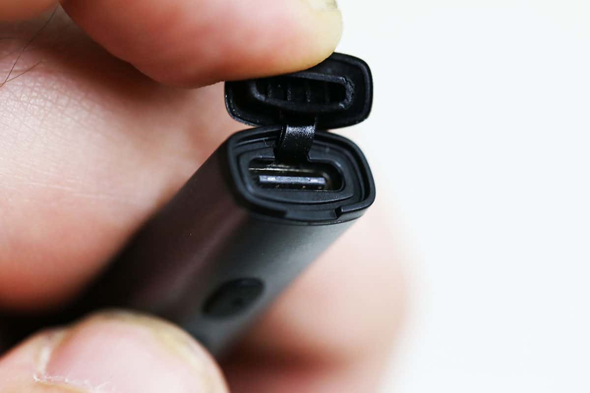 Ausounds AU-Flex ANC Review usb-c charging port