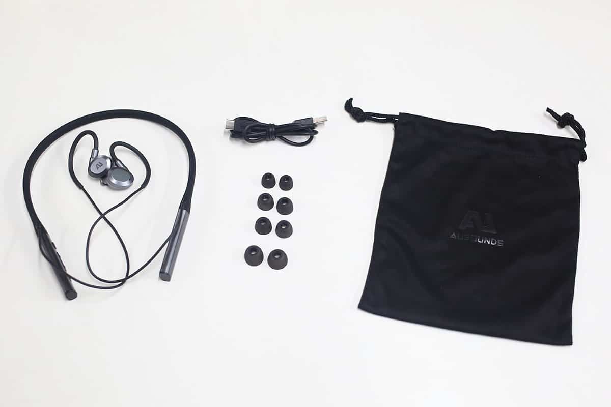 Ausounds AU-Flex ANC Review included accessories