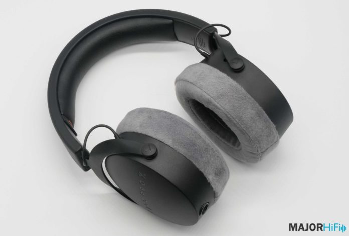 Beyerdynamic DT 700 Pro X Review 4