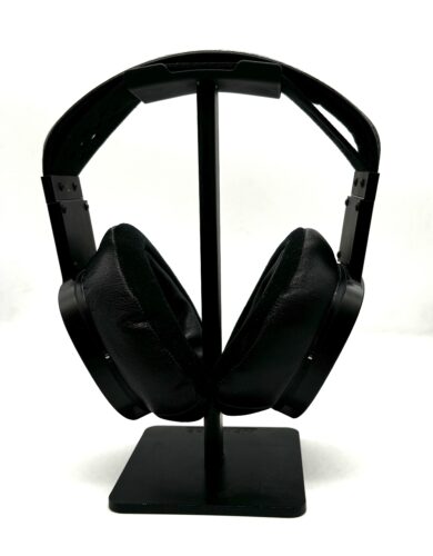 Abyss Diana DZ headphone on headphone stand