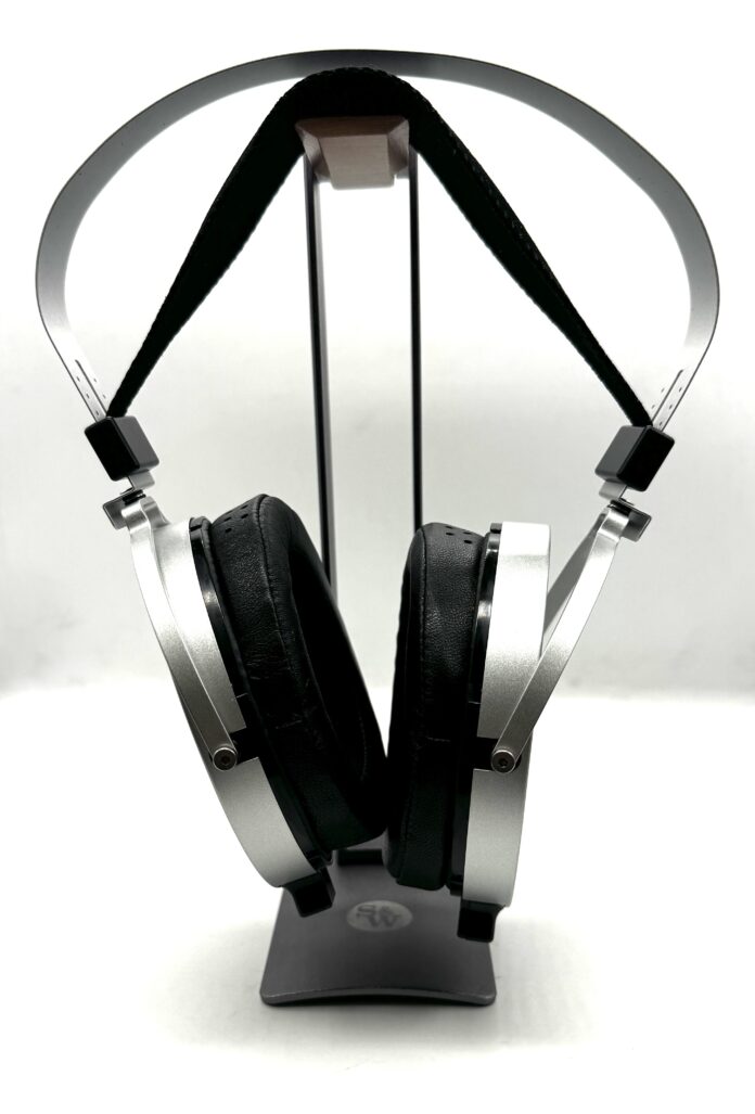 Moondrop Cosmo headphone