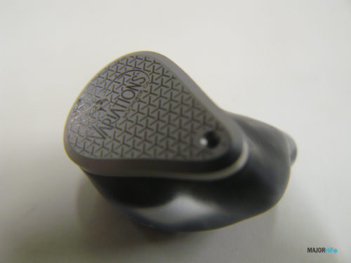 Moondrop Variations single earbuds