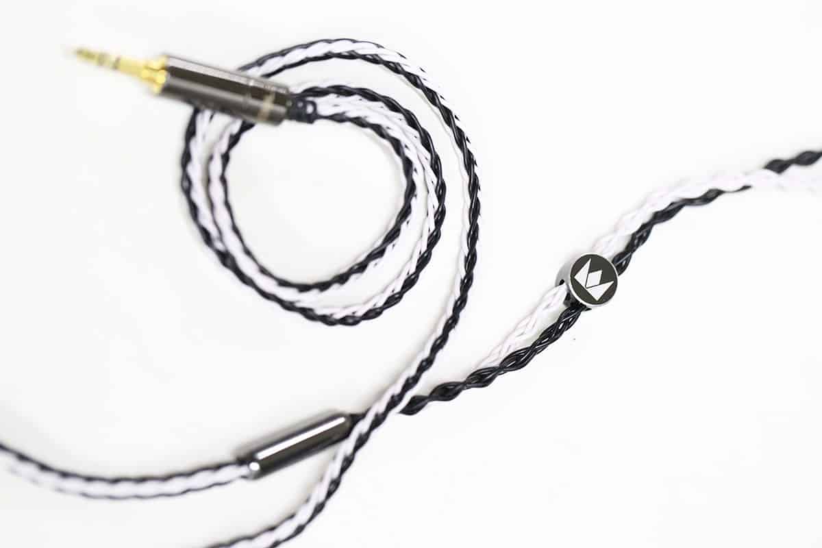 piano black cable