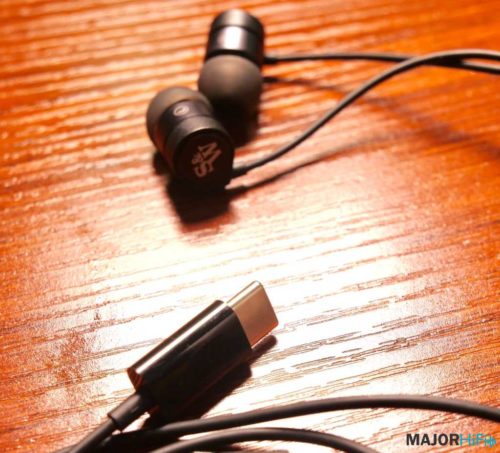 Strauss and Wagner EM8C USB-C Earbuds Review